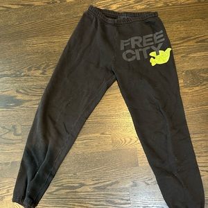 Freecity Sweatpants
